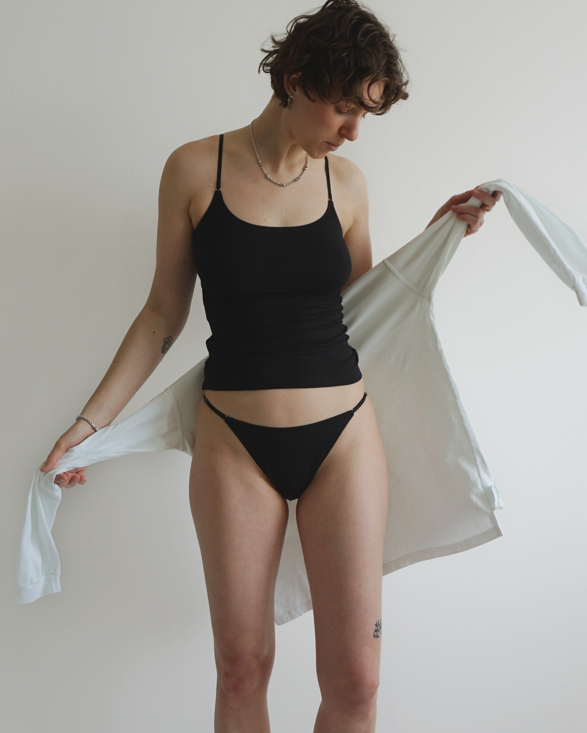 Tencel_Modal_String_Panty_black_02