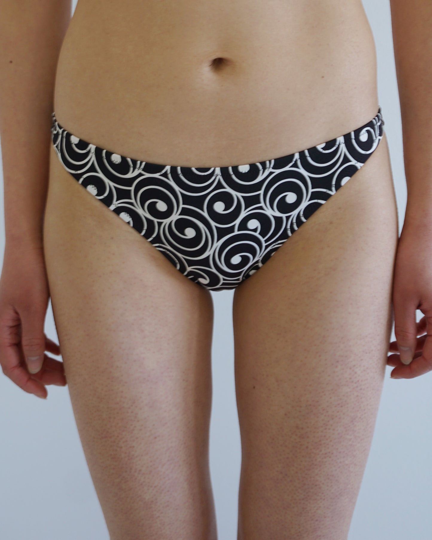 Swim Low Rise Panty black ornament