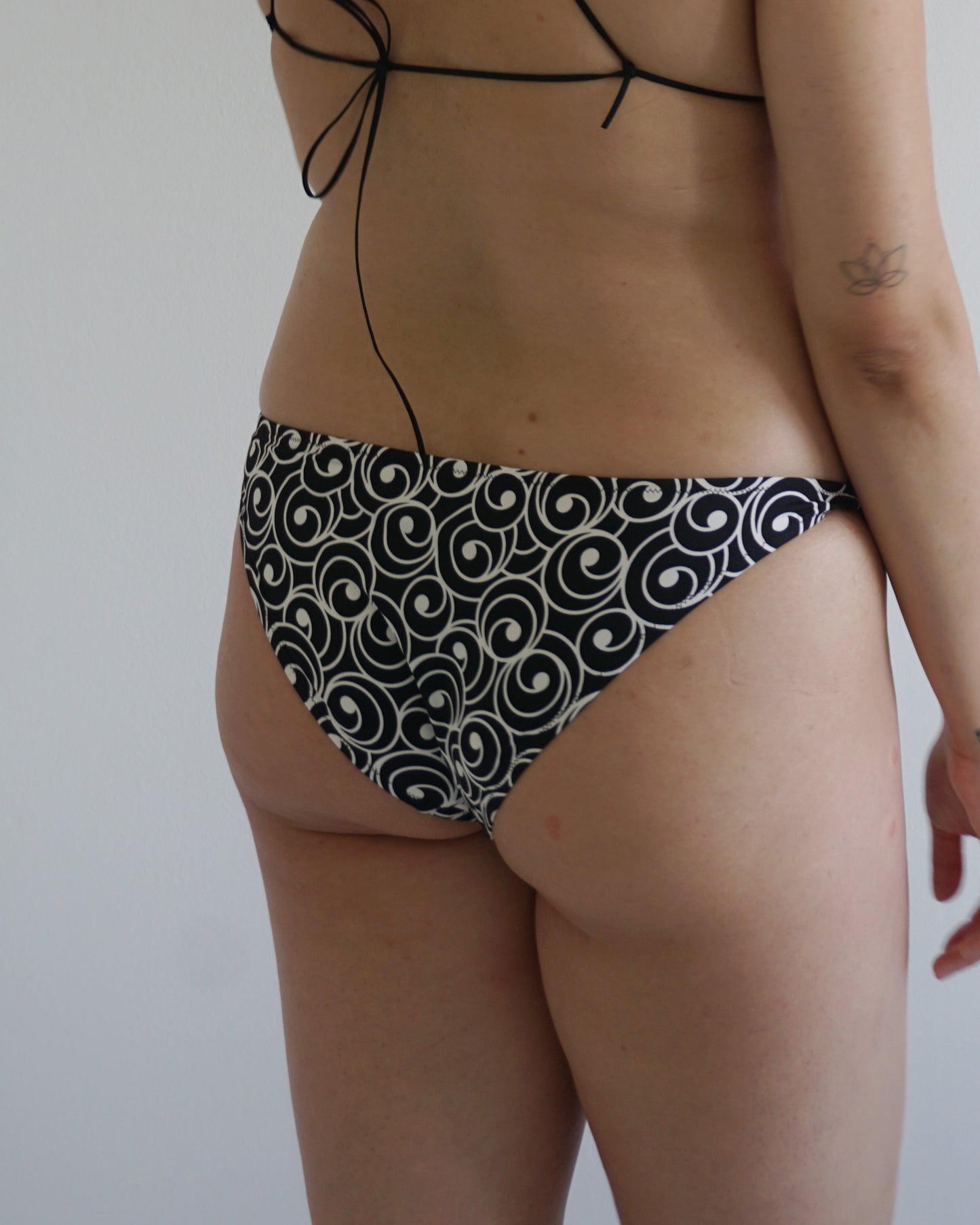 Swim Low Rise Panty black ornament