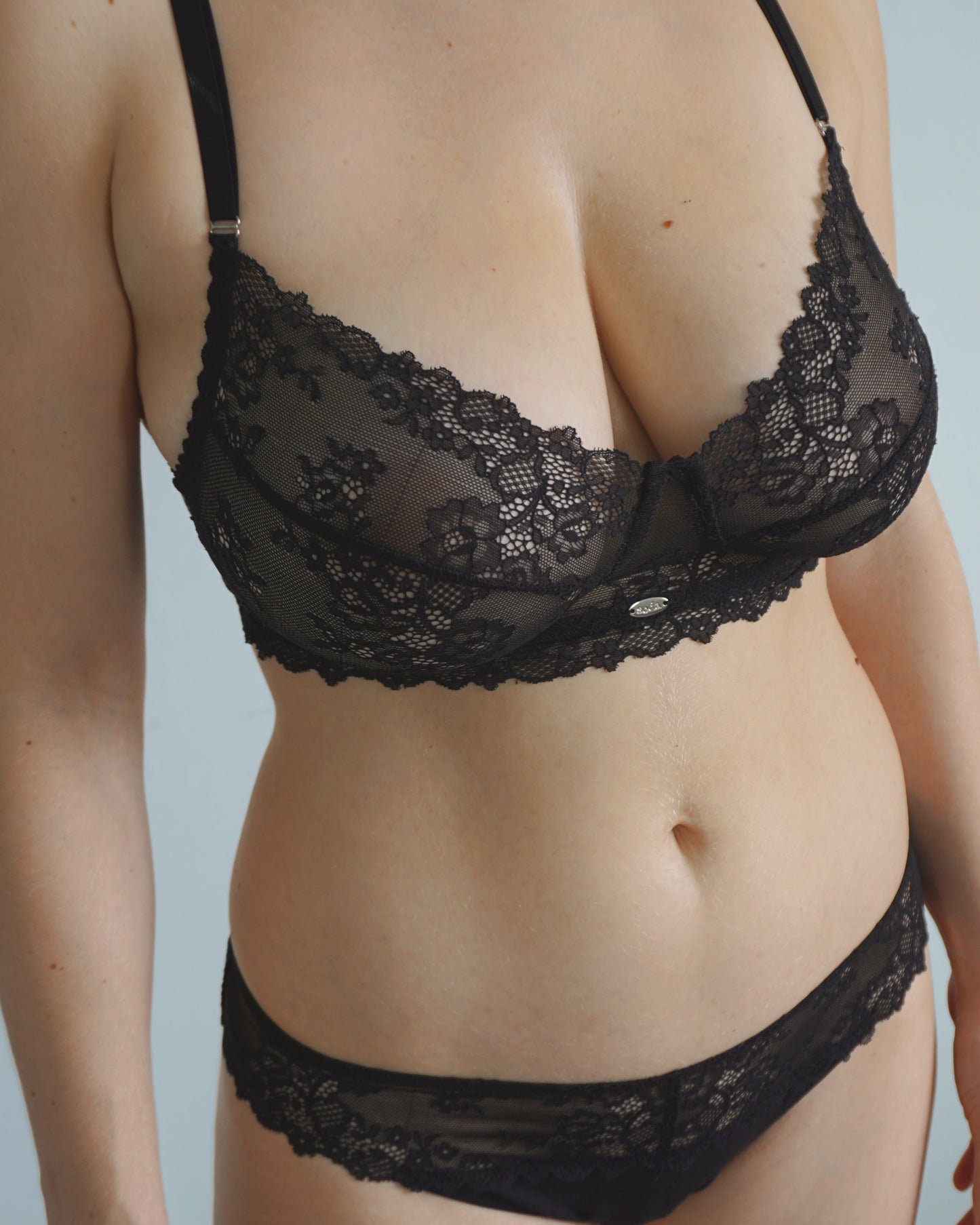 Support Lace Covered Panty black
